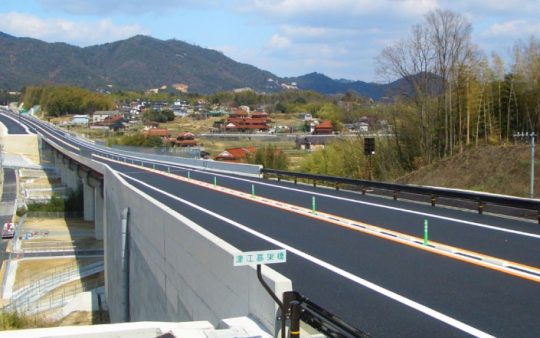 東広島・呉道路津江高架橋床版工事