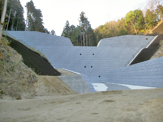 広島西部山系四季が丘3号砂防堰堤工事