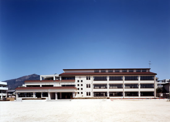 阿賀小学校