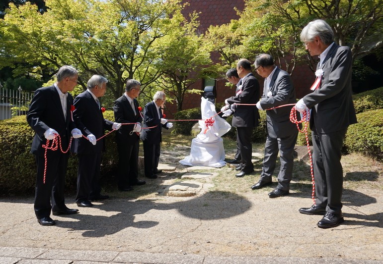 男の冴え除幕式　1-4