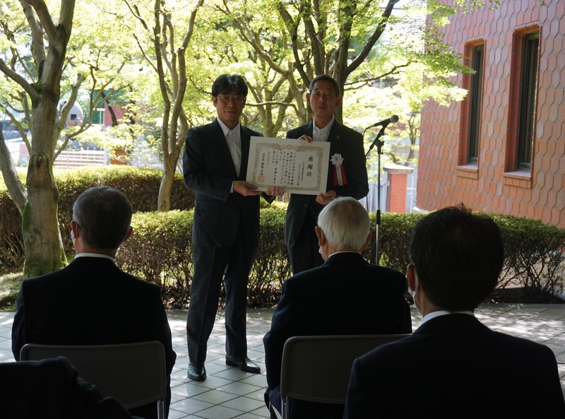 男の冴え除幕式　1-2