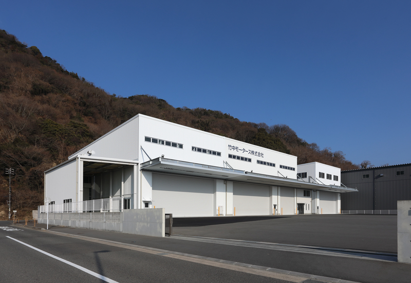 竹中モータース　南東面全景