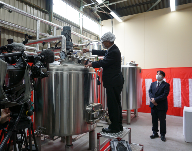 三宅本店瀬戸内蒸留所　竣工式　1-4